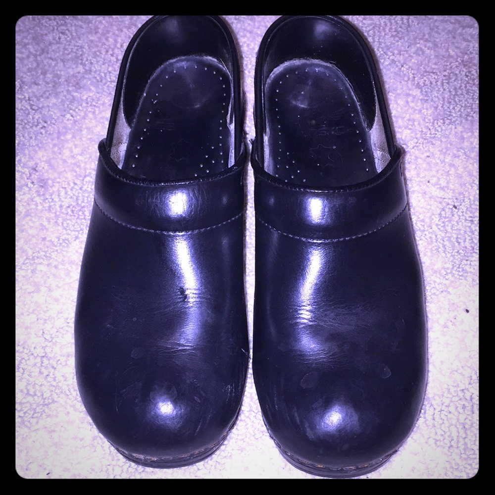 Dansko Closed Back Clogs - Black